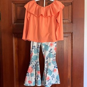 Girls boutique outfit. Size M/4T